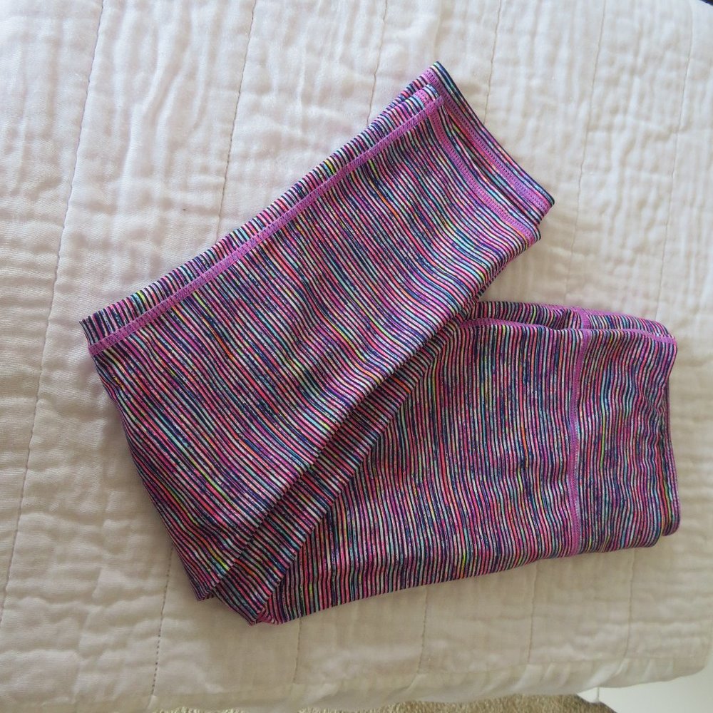 WOMAN'S MULTI COLORED CAPRI PANTS WORKOUT